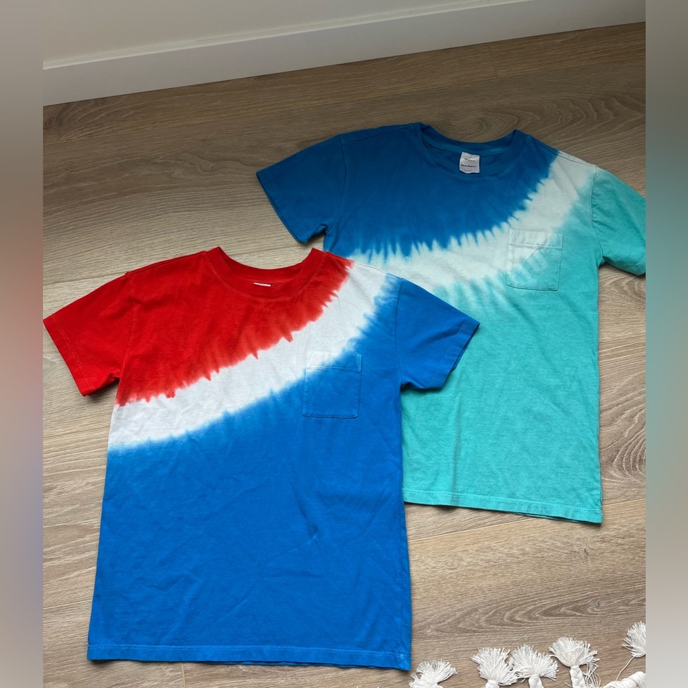 Boys Hanna Andersson Tie die tees size 10